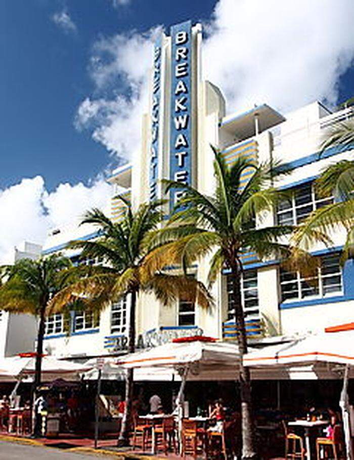 Legendäres Gebäude am Ocean-Drive: das Breakwater Hotel