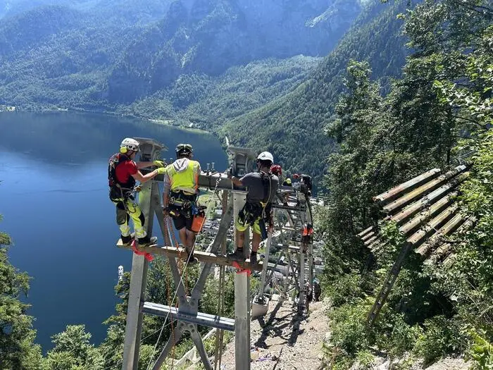 Nach dem Abbau der bisherigen Standseilbahn ....