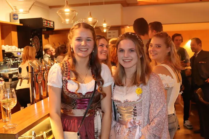 Manche Gäste nutzten den LJ-Ball, um in gemütlicher Atmosphäre ihren Geburtstag zu feiern.