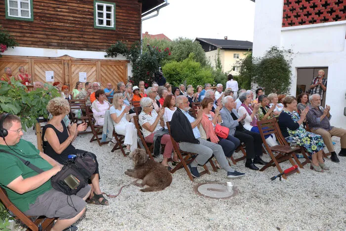 Bitte Klicken Sie sich durch die Bilder!