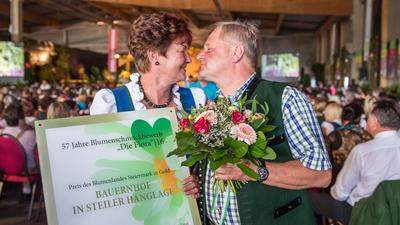 Ein Siegeskuss für Theresia Hartleb. Nach vier Silbermedaillen regnete es Gold