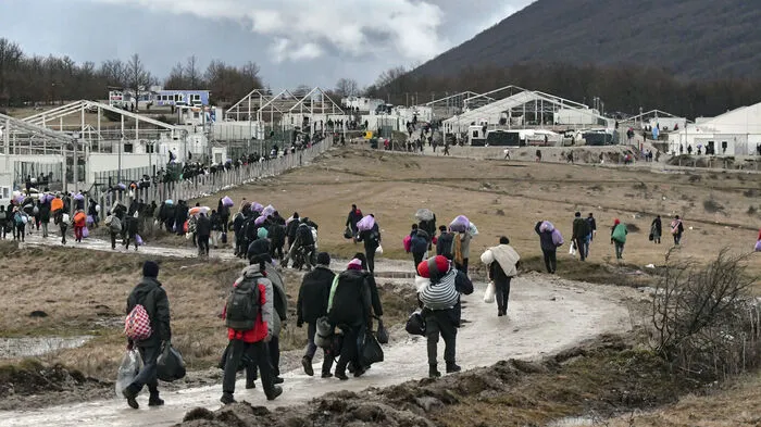 Im Herbst 2020 musste das Camp wegen katastrophaler Zustände geschlossen werden. Hunderte Migranten wurden obdachlos