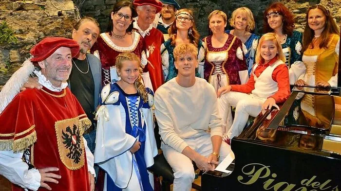 Erfolgreiches Fest auf der Burg Glanegg