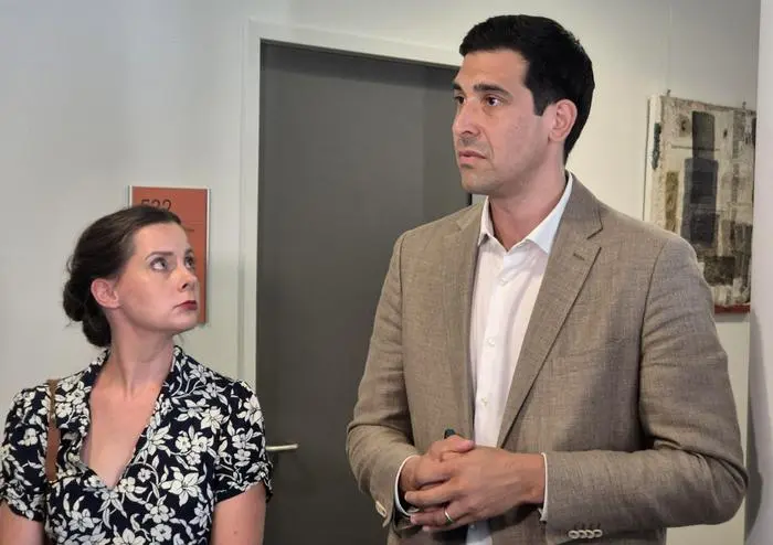 ABD0074_20240621 - WIEN - STERREICH: v.l. Veronika und Sebastian Bohrn Mena am Freitag, 21. Juni 2024 vor Beginn einer Gerichtsverhandlung zu Widerrufsklage gegen die Grne EU-Wahl-Spitzenkandidatin. - FOTO: APA/CHRISTIAN HAMMER