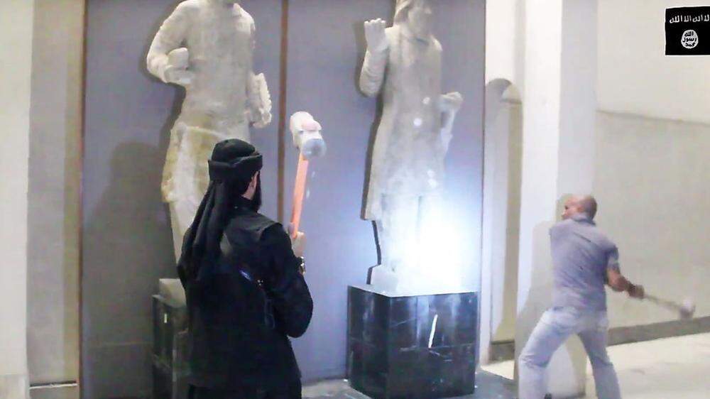 IS-Fanatiker verwüsten Museen 