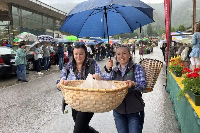 Die Landjugend/Jungbauernschaft Osttirol nahm das 75-jährige Jubiläum der größten Jugendorganisation des Landes zum Anlass, eine Hommage an die ländliche Volkskultur zu präsentieren.