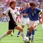Toni Polster, hier bei der WM 1998 im Duell mit Italien-Legende Paolo Maldini 