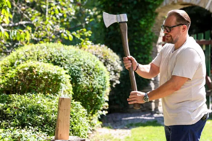 Das Buchenholz sorgt für  konstante Temperatur.