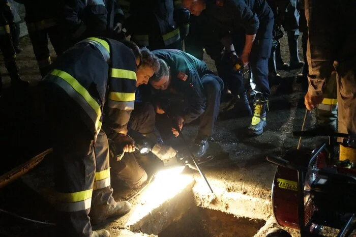 Unterstützung kommt von der Berufsfeuerwehr Graz.