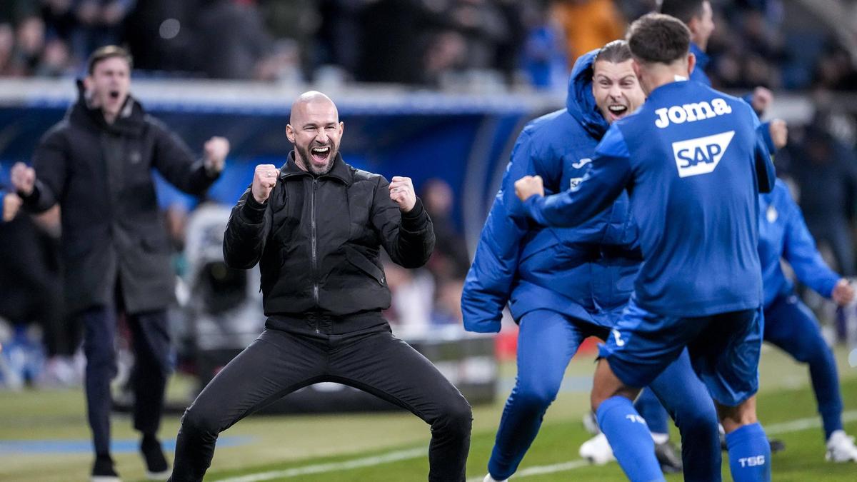 Christian Ilzer freut sich über den Sieg zu seinem Hoffenheim-Start