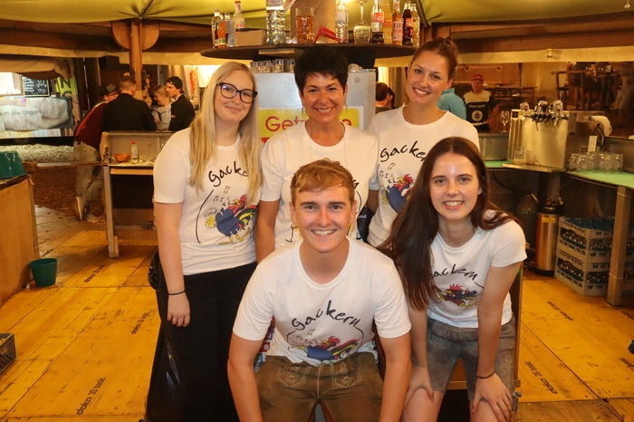 Klicken Sie sich durch die Erinnerungen von der Abschlussparty des 24. Gackern in St. Andrä/Lav.
