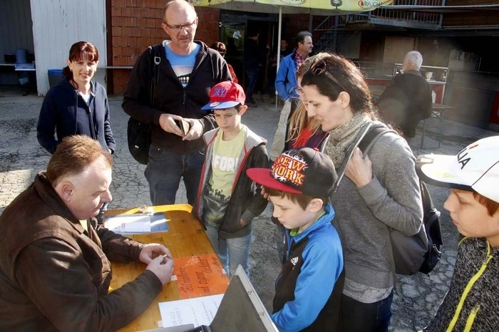 ...beim Stelzer-Wirt in der Gemeinde Fürstenfeld an den Start.