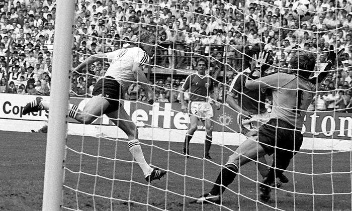 Koncilia bei der WM 1982 gegen Deutschland