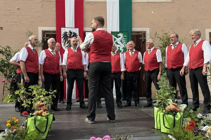 Traditionelles Liedgut erfreute das Publikum genauso wie Schlager und Folklore und verleitete so manchen Liebhaber der Sangeskunst zum Mitsummen.
