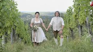 Kerstin und Alexander im Weingarten am Kapfensteiner Schlosskogel