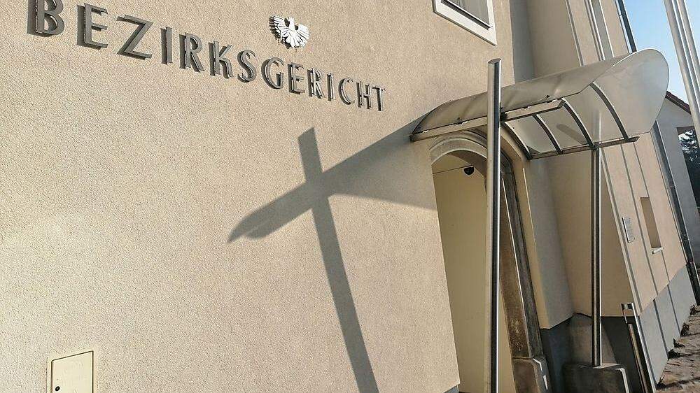 Am Bezirksgericht Wolfsberg fand am Montag das zivilrechtliche Verfahren gegen den FPÖ-Politiker statt