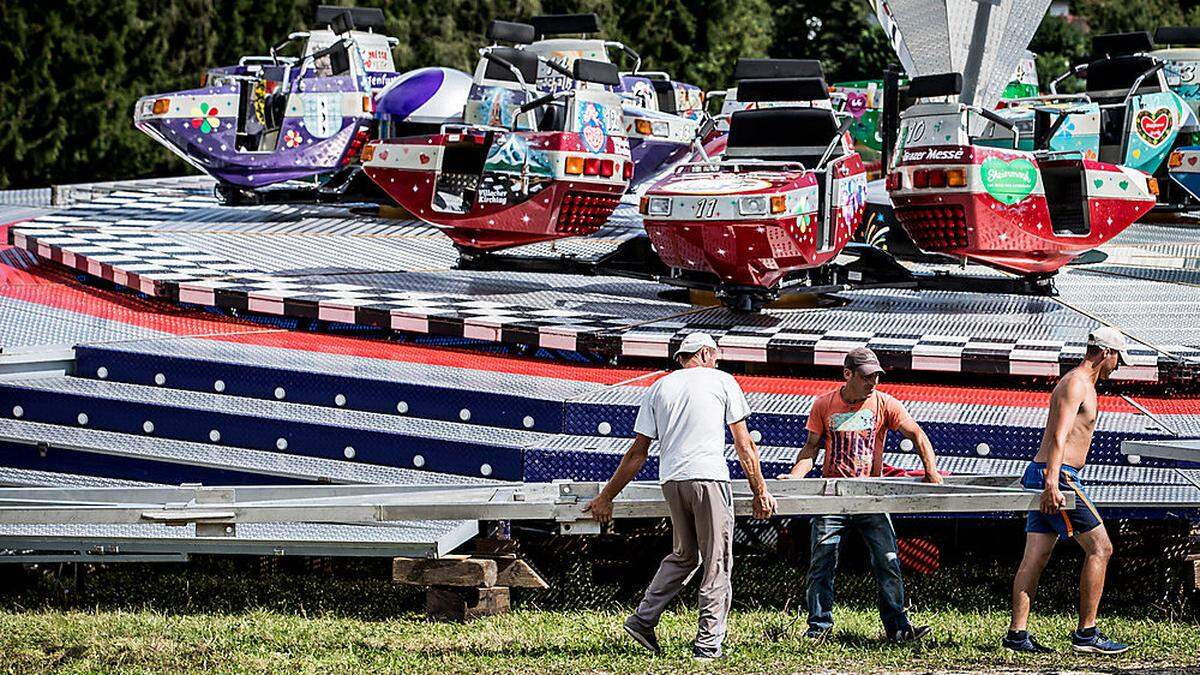 Fahrgeschäfte auf dem Wiesenmarkt fallen durch die Absage ebenfalls ins Wasser. Für die Betreiber ist das eine Katastrophe