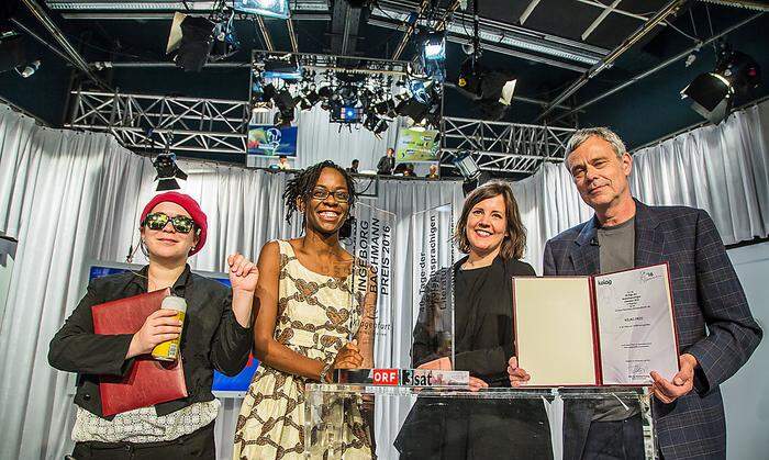 Stefanie Sargnagel, Sharon Dodua Otoo, Julia Wolf und Dieter Zwicky 