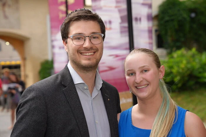 Kulturstadtrat Lukas Gradnitzer mit Paulina Heller-Kotric