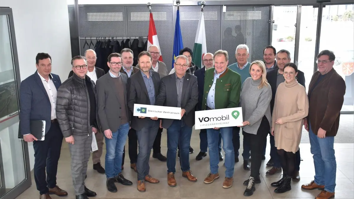 Die 15 Bürgermeister haben die einjährige Verlängerung des "VOmobil"-Probebetriebs einstimmig beschlossen