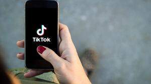 Die Videoplattform TikTok ist vor allem bei jungen Menschen ausgesprochen beliebt. Für Nadine Pircher aus Öblarn ist die Plattform zu einer Leidenschaft geworden - und  das höchst erfolgreich. Mehr als 99.000 User folgen ihr