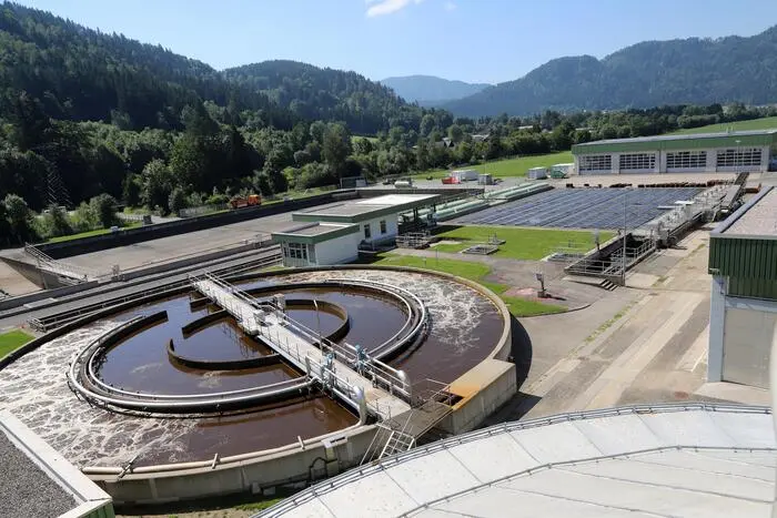 In der Kläranlage landet das Abwasser