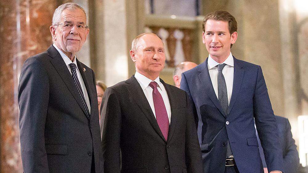 Der russische Präsident Wladimir Putin bei einem Besuch in Wien 2018 mit Bundespräsident Alexander Van der Bellen und Kanzler Sebastian Kurz