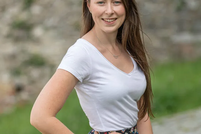 Funktion: RedakteurinAn Bord seit:1. Juli 2014Pachernegg über sich: „In der Lokalredaktion gleicht kein Tag dem anderen. Wir sind draußen unterwegs, lernen fremde Orte kennen und sprechen mit Menschen, die uns ihre persönlichen Geschichten erzählen. Dieses Vertrauen weiß ich zu schätzen.“