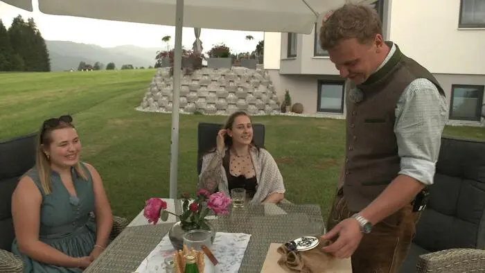 „Lisi“ und „Vanni“ sind zwei der vier Damen, die Peter ins Murtal eingeladen hat.