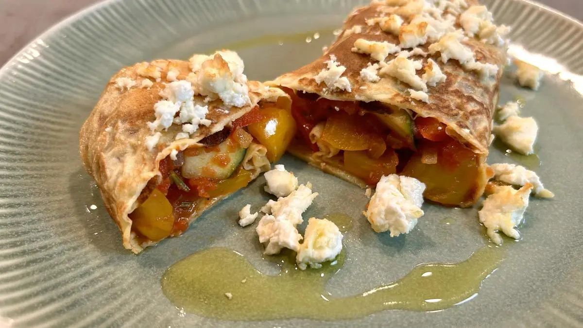 Rezept mit Video: Mediterrane Gemüse-Palatschinken mit Schafkäse