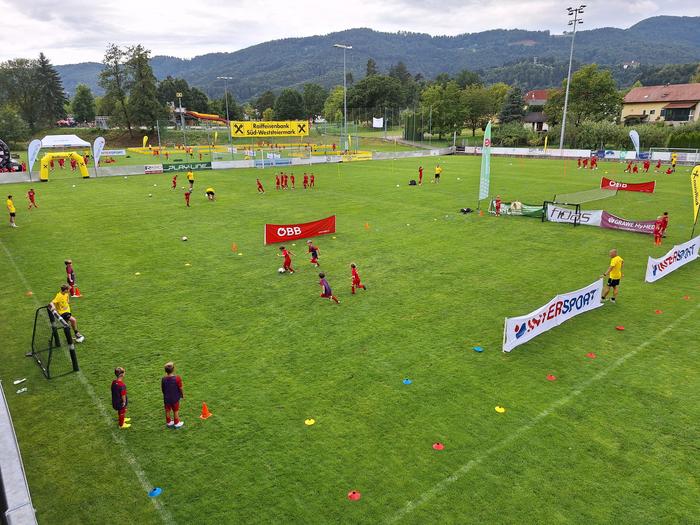 154 Nachwuchskicker nahmen am diesjährigen Fußball-Sommercamp des SV Bad Schwanberg teil