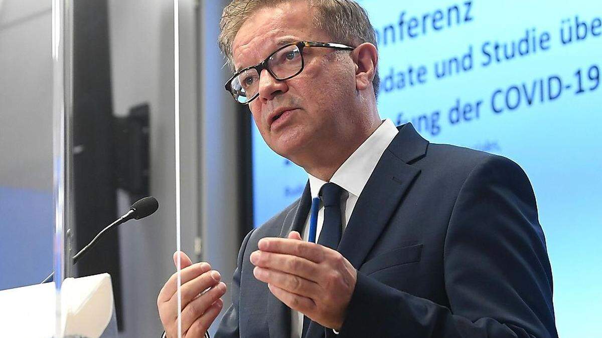 Gesundheitsminister Rudolf Anschober: Die Zahl der Neuinfektionen sinkt, aber die Zahl der Todesfälle steigt.
