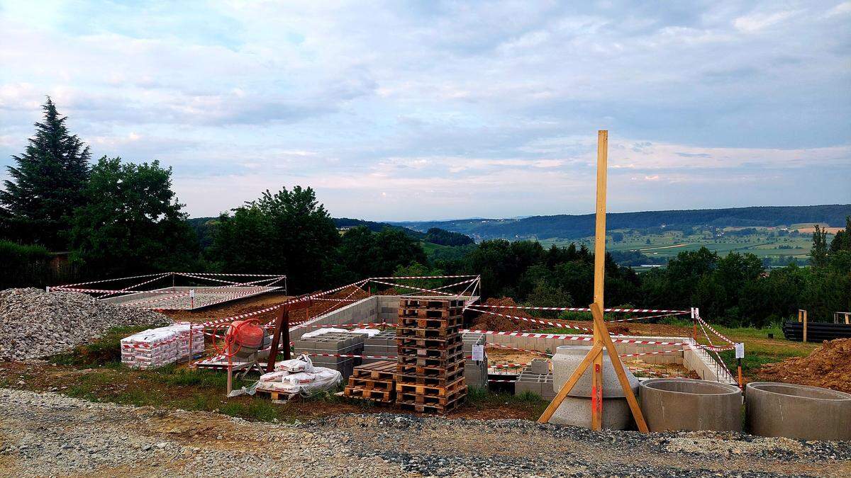 Die Baustelle wurde von der Baubehörde abgesiegelt