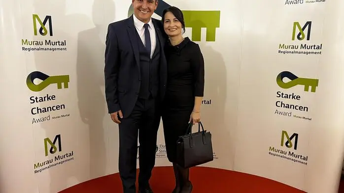 „Der Starke Chancen Award macht sichtbar, dass Engagement vor Ort echte Veränderung bewirken kann. Die Gewinnerinnen und Gewinner zeigen, wie aus Ideen konkrete Chancen für alle werden“, sagt Thomas Maier, Vorsitzender der Region Murau Murtal und Landtagsabgeordneter (FPÖ).