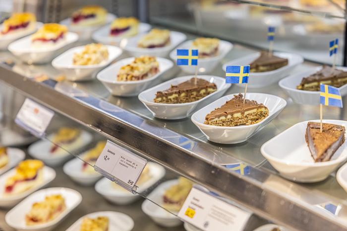 Der Kunde soll (muss?) das Produkt sehen: Auslage im Ikea-Restaurant