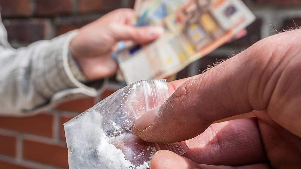 Die Gewinne aus dem Drogenhandel finanzierten die Sucht