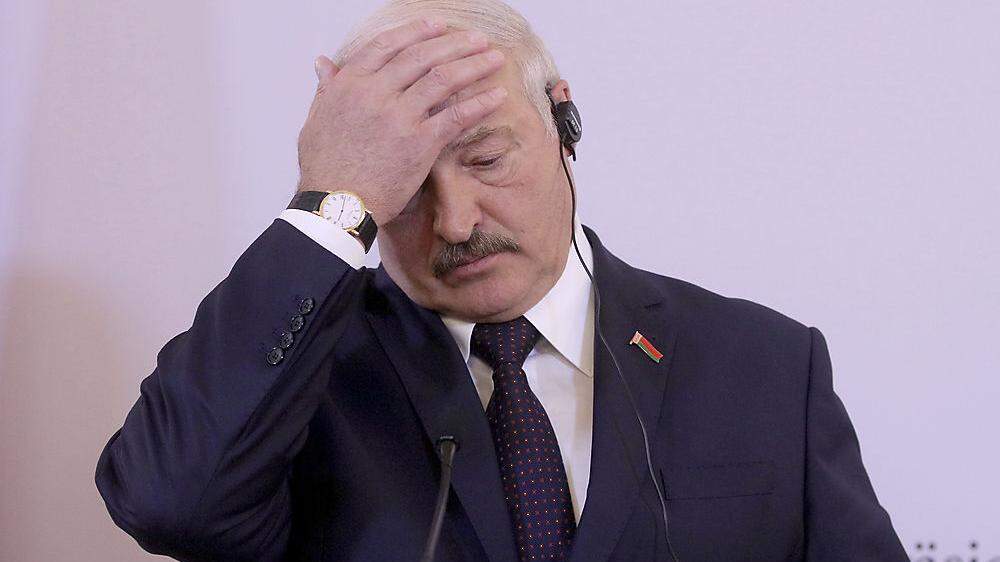 Lukaschenko spielte Eishockey 