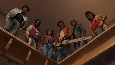 STRANGER THINGS: SEASON 5. (L to R) Finn Wolfhard as Mike Wheeler, Caleb McLaughlin as Lucas Sinclair, Natalia Dyer as Nancy Wheeler, Joe Keery as Steve Harrington, Charlie Heaton as Jonathan Byers, and Gaten Matarazzo as Dustin Henderson in STRANGER THINGS: SEASON 5. Cr. Courtesy of Netflix © 2025