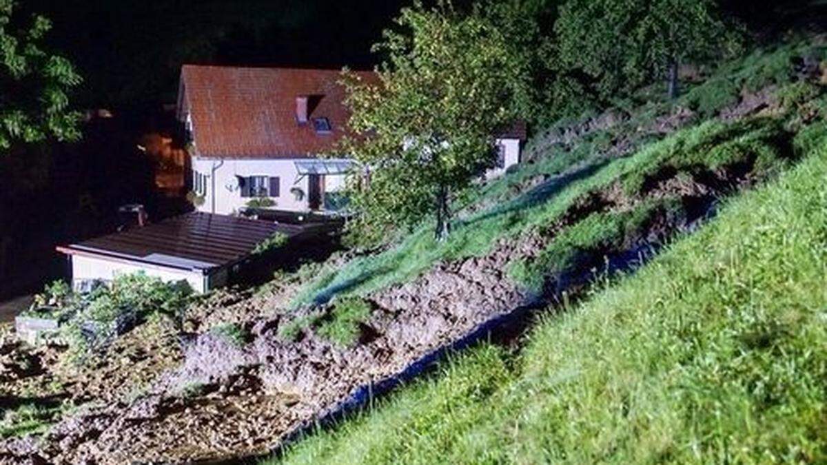 Schwere Unwetter führten am Wochenende zu Hangrutschungen. Jene in Unterlamm ist besonders schlimm, ein Haus musste evakuiert werden (Archivbild)