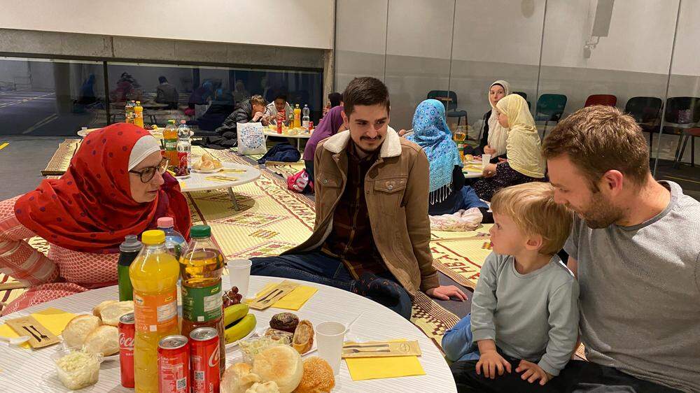 Iftar (Fastenbrechen) im Islamischen Kulturzentrum Graz