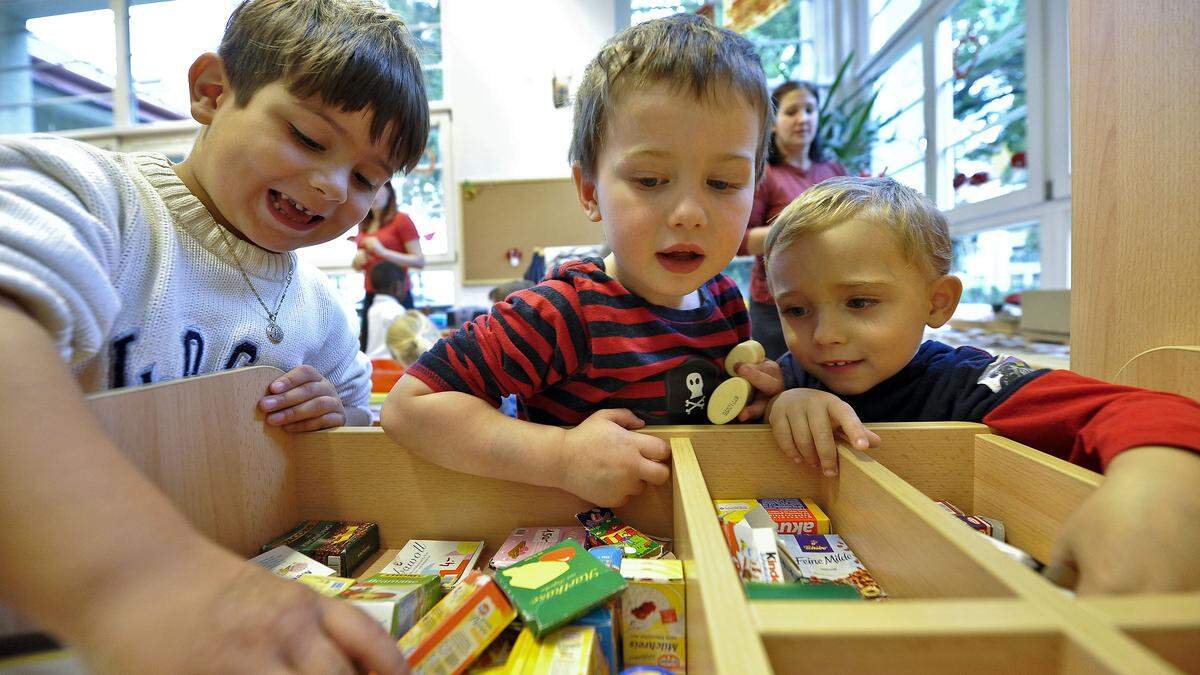 Kindergarten: Die Neos pochten auf höhere Personal-Förderungen für Träger. 