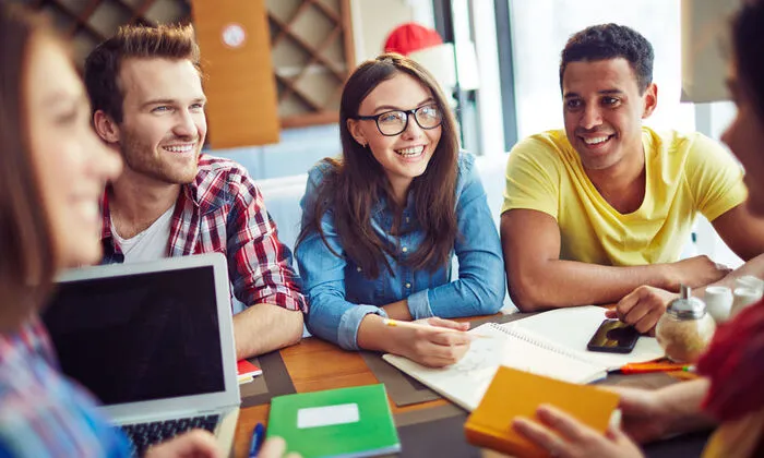 Nutzen Sie die Gelegenheit, sämtliche individuelle Fragen an die Studiengangsleitung zu stellen, die Damen und Herren werden sich intensiv Zeit zur Beantwortung aller Fragen nehmen