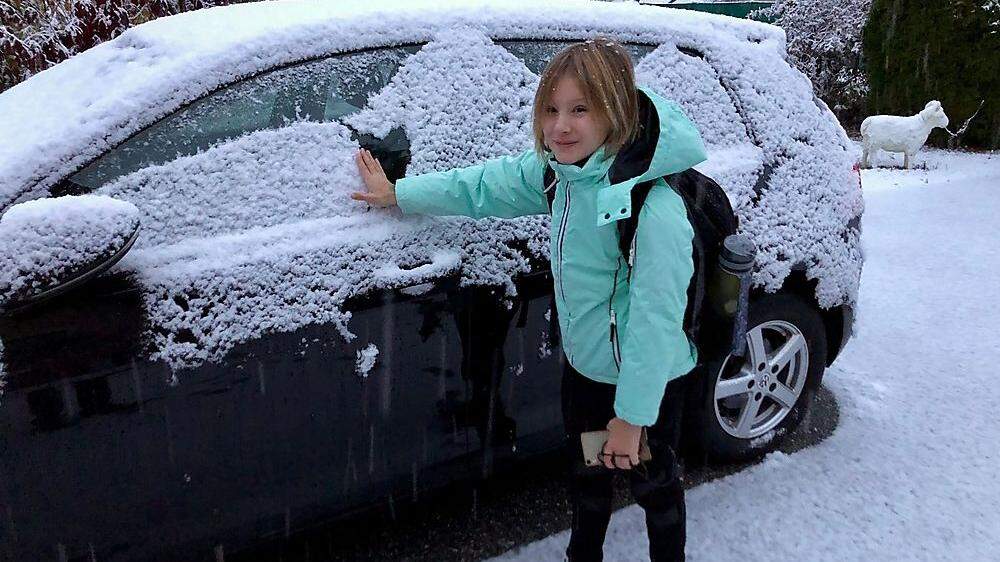 Trotz des Schnees musste Leserreporterin Lucia am Montag zur Schule