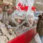 Lebkuchenherzen bei einem Stand am Josefimarkt