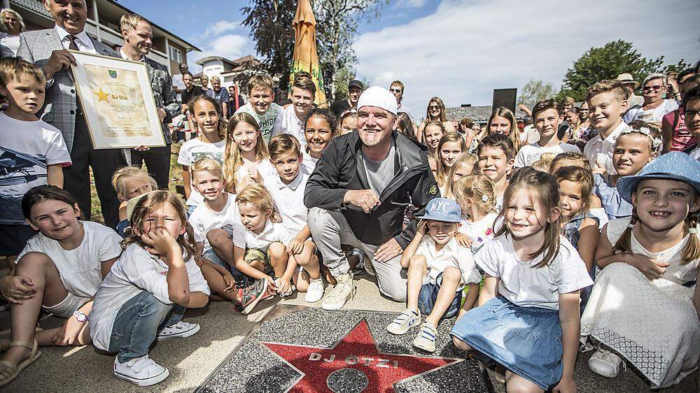 DJ Ötzi ist über seinen Stern am „Walk of Fame“ vom Klopeiner See „total glücklich und dankbar“