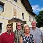 Der neue Pächter Hüseyin Cetintas mit Walter und Ingrid Kniely und Gemeindekassier Johann Hartinger