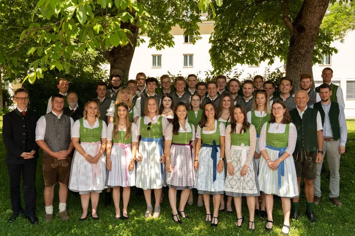 JG-Vorstand: Prof. Mag. Johannes Gösweiner Mit ausgezeichnetem Erfolg bestanden:Kajetan Brandner, Christian Burgstaller, Hanna Viktoria Janisch, Christina Margareta Schauer, Anna Thöni Mit gutem Erfolg bestanden:Jonas Feiner, Julia Fritz, Lukas Hütter, Josef Paul Kurzmann, Marlene Lämmerer, Chiara Isabella Petutschnig, Kerstin Dagmar Pichler, Felix Raith Bestanden:Martin Rudolf Artner, Jakob Burgstaller, Noel Julius Vergil Cazan, Jakob Dietrich, Simon Alois Gössweiner, Valerie Grascher, Roman Harrer, Lena Christin Hofer, Johanna Holzer, Josef Katzensteiner, Jonas Kröll, Julia Marktfelder, Marc Andreas Pichlmayer, Alexander Thoma, Philipp Unterweger, Miriam Wohlmutter