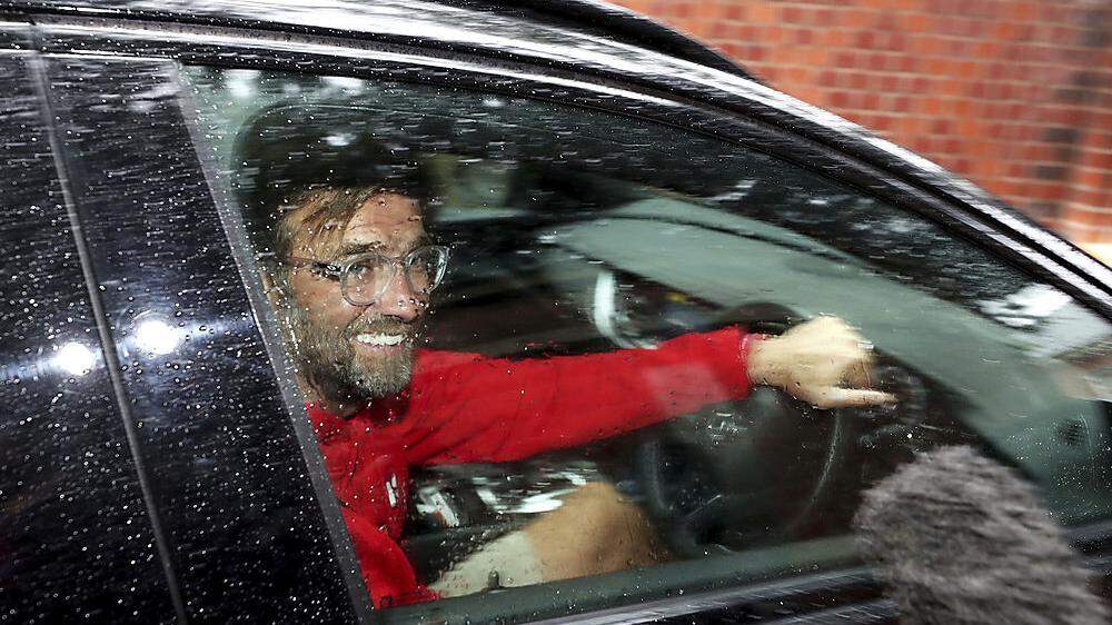 Mit strahlendem Gesicht fuhr Liverpool-Meistermacher Jürgen Klopp nach dem Titelgewinn durch die Stadt