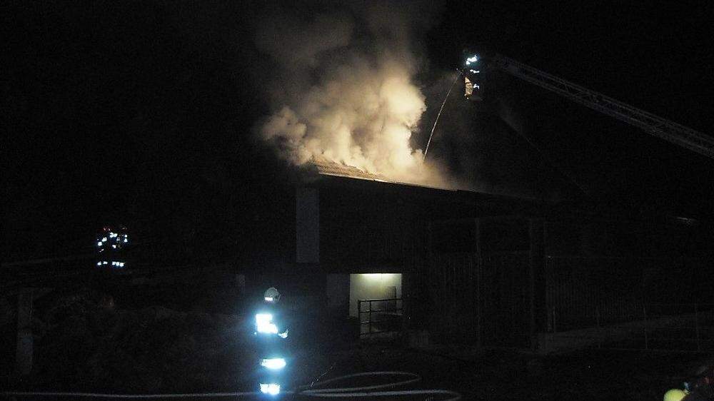 Fünf Feuerwehrren standen Donnerstagabend in St. Kanzian im Einsatz