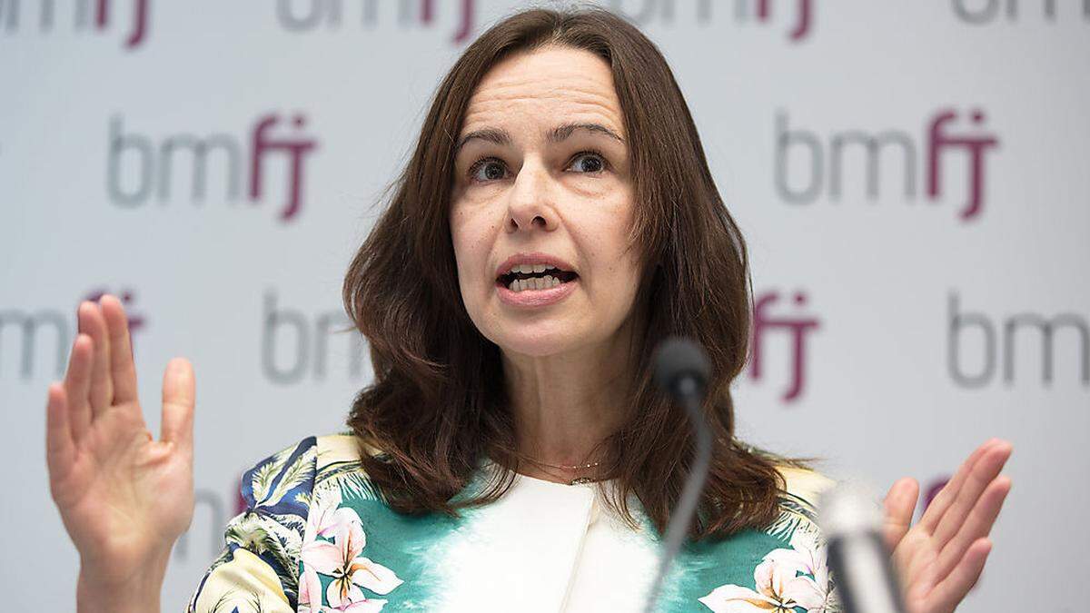 Familien- und Jugendministerin Sophie Karmasin ist in Villach zu Gast